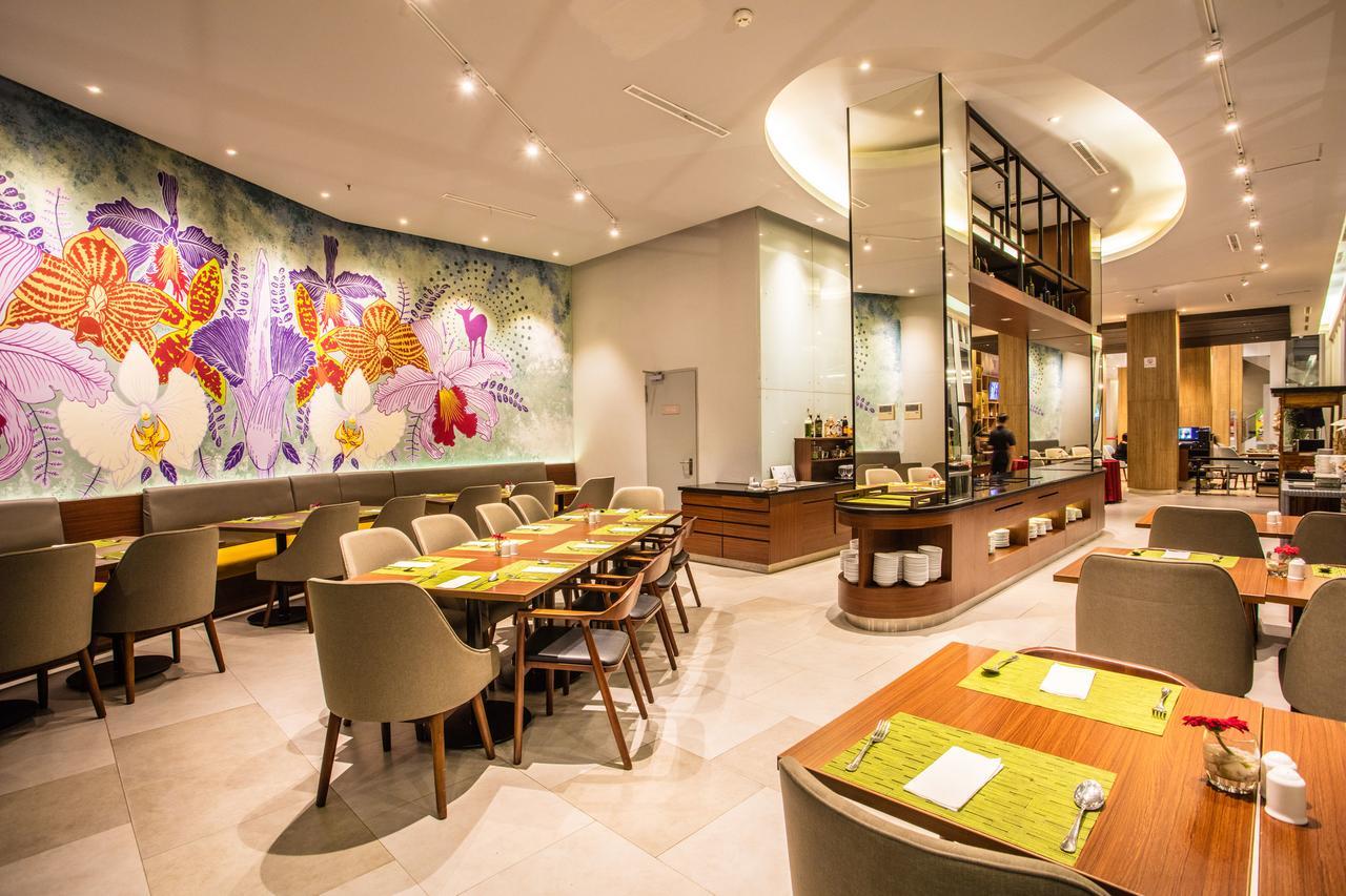 Bigland Hotel & Convention Sentul Bogor Exterior foto