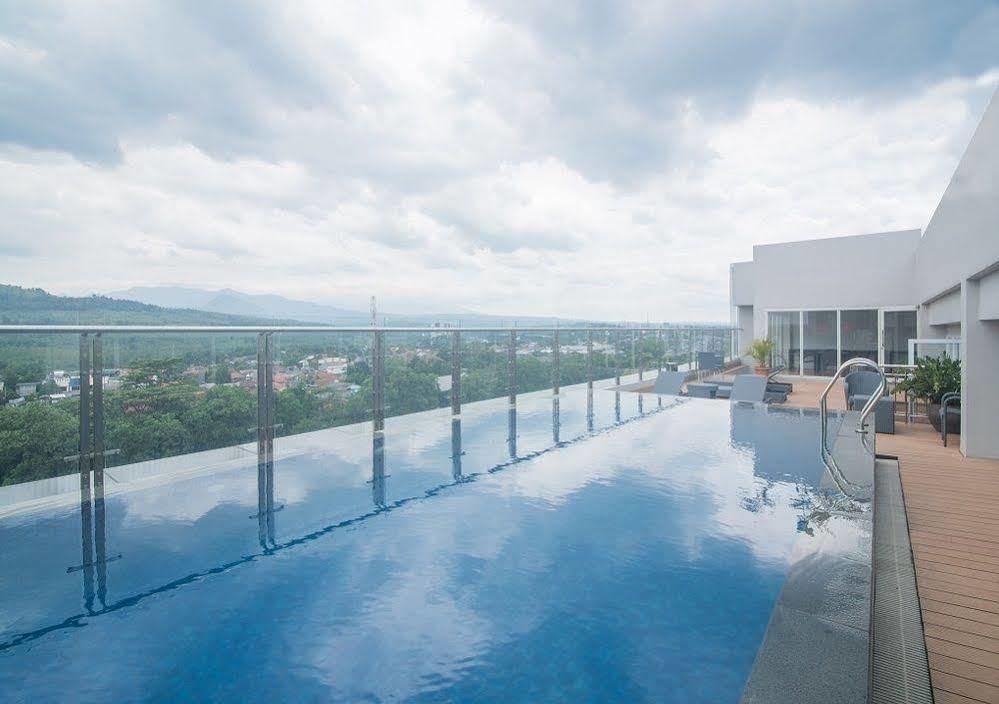 Bigland Hotel & Convention Sentul Bogor Exterior foto